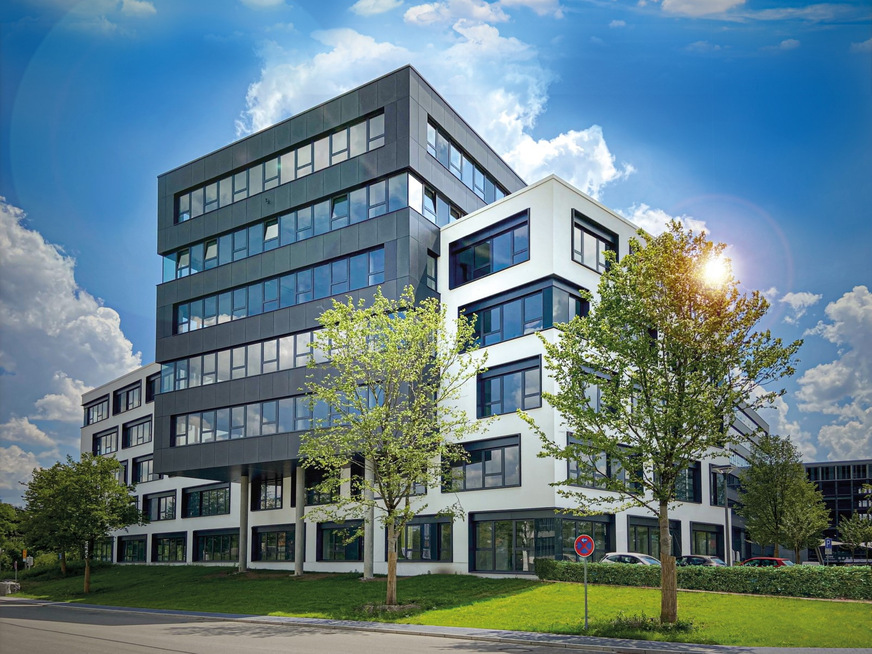 Bild 1 Der Business Campus München : Unterschleißheim bietet attraktive Gewerbeflächen, bei deren Ausstattung der Betreiber DV Immobilien Gruppe die Mieter unterstützt.