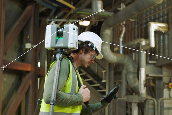 © Leica Geosystems, Hexagon Bild 1 Wie schnell und effizient die Anlagentechnik erfasst werden kann, darüber entscheiden nicht nur 3D-Laserscanner, sondern auch die Auswerte-Software.